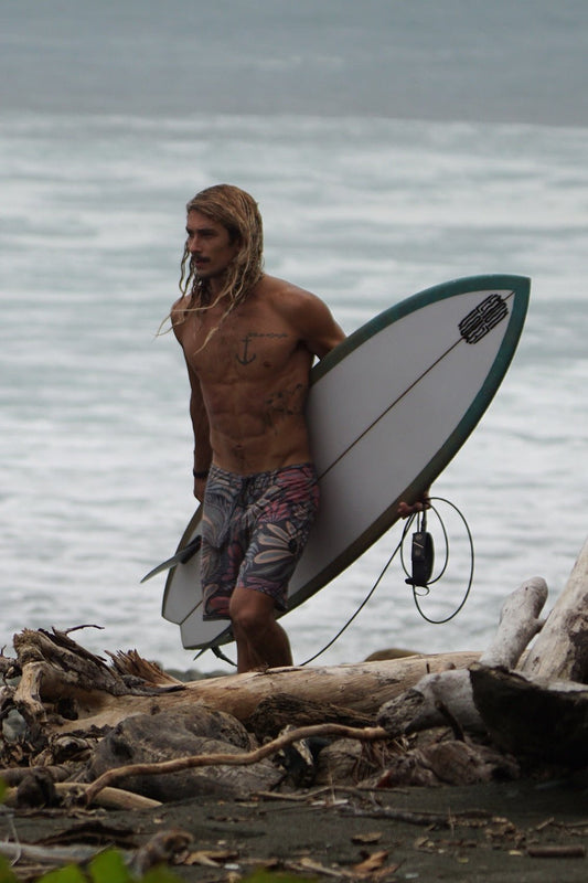 Promise Land: Pavones with twinny - Deflow Surf