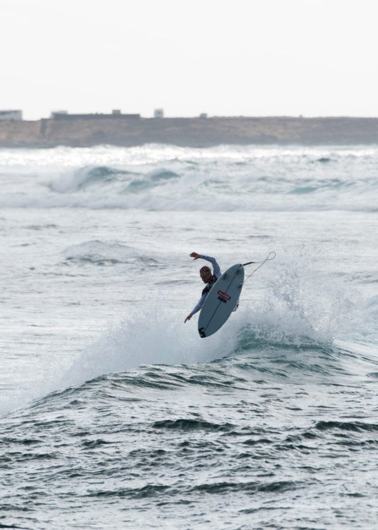 Los Alisios - starring Erwin Bliss - Deflow Surf