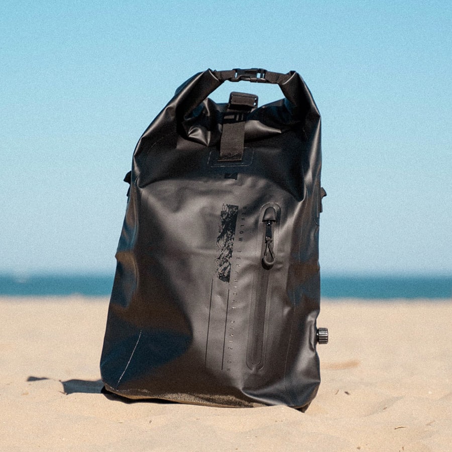 Deflow Pro - Tech waterproof bag - Deflow Surf